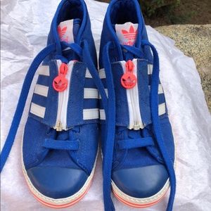 ADIDAS hi-top
VANITY VULC MID II SNEAKER